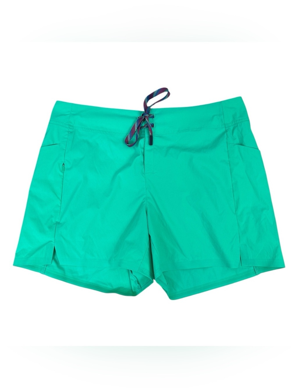 Title nine incrediboardie board shorts 4” size 8 NWT